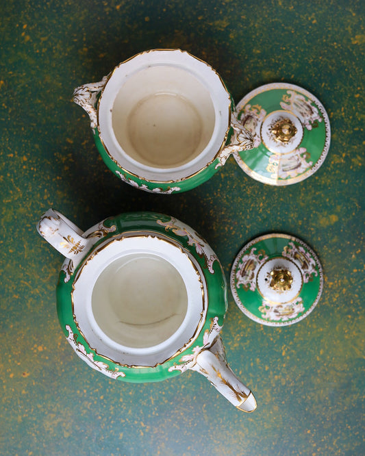 Servizio da Tè Vittoriano in Porcellana Inglese Verde Smeraldo con Vedute Paesaggistiche Dipinte a Mano – Metà '800