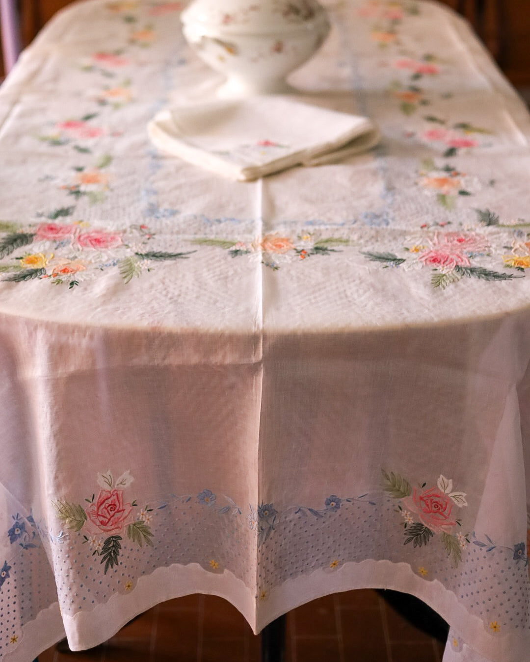 3 toppe ricamate con rose rosse da applicare con il ferro da stiro - Italia 3 toppe ricamate con rose rosse da applicare con il ferro da stiro - Italia