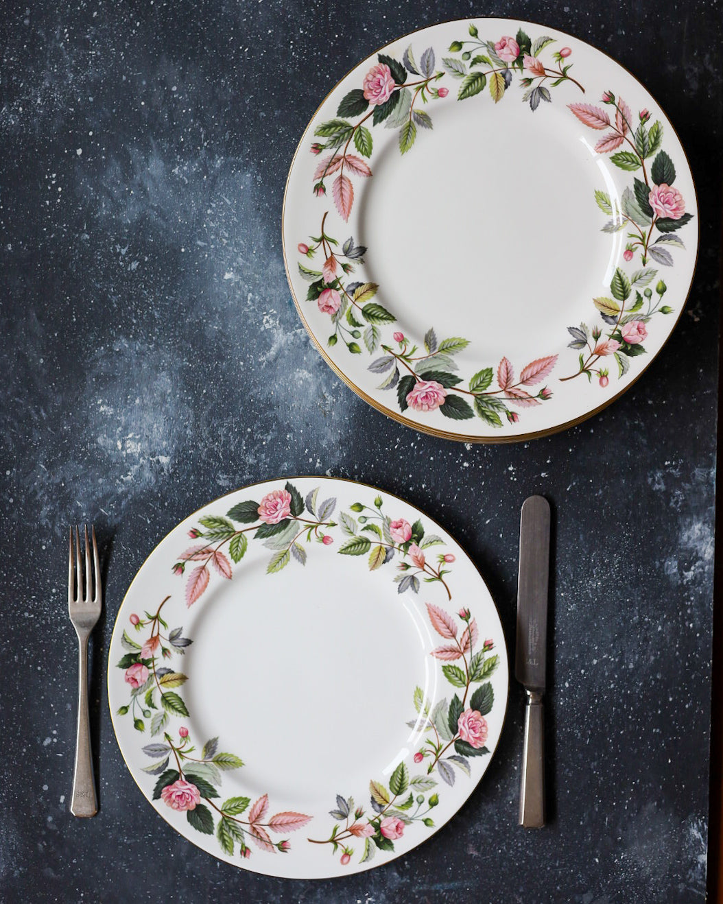 Set 10 sottopiatti porcellana inglese e salsiera wedgwood hathway rose