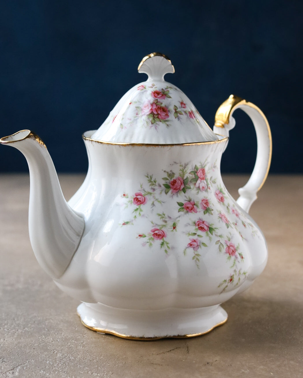 Teiera paragon con roselline decoro victoriana rose