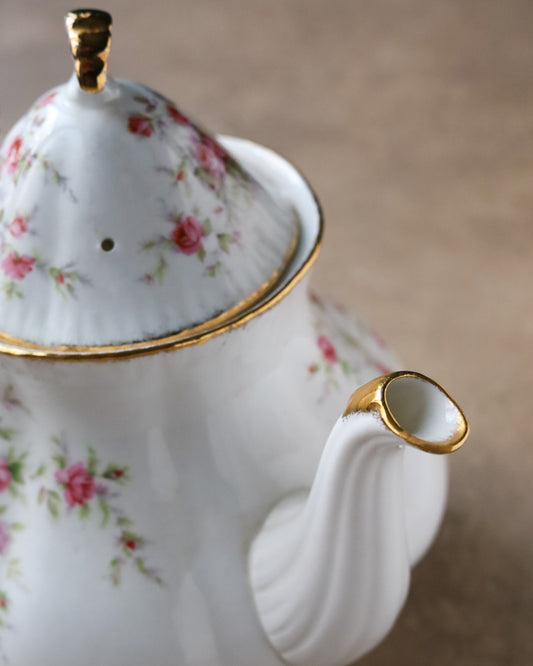 Teiera paragon con roselline decoro victoriana rose