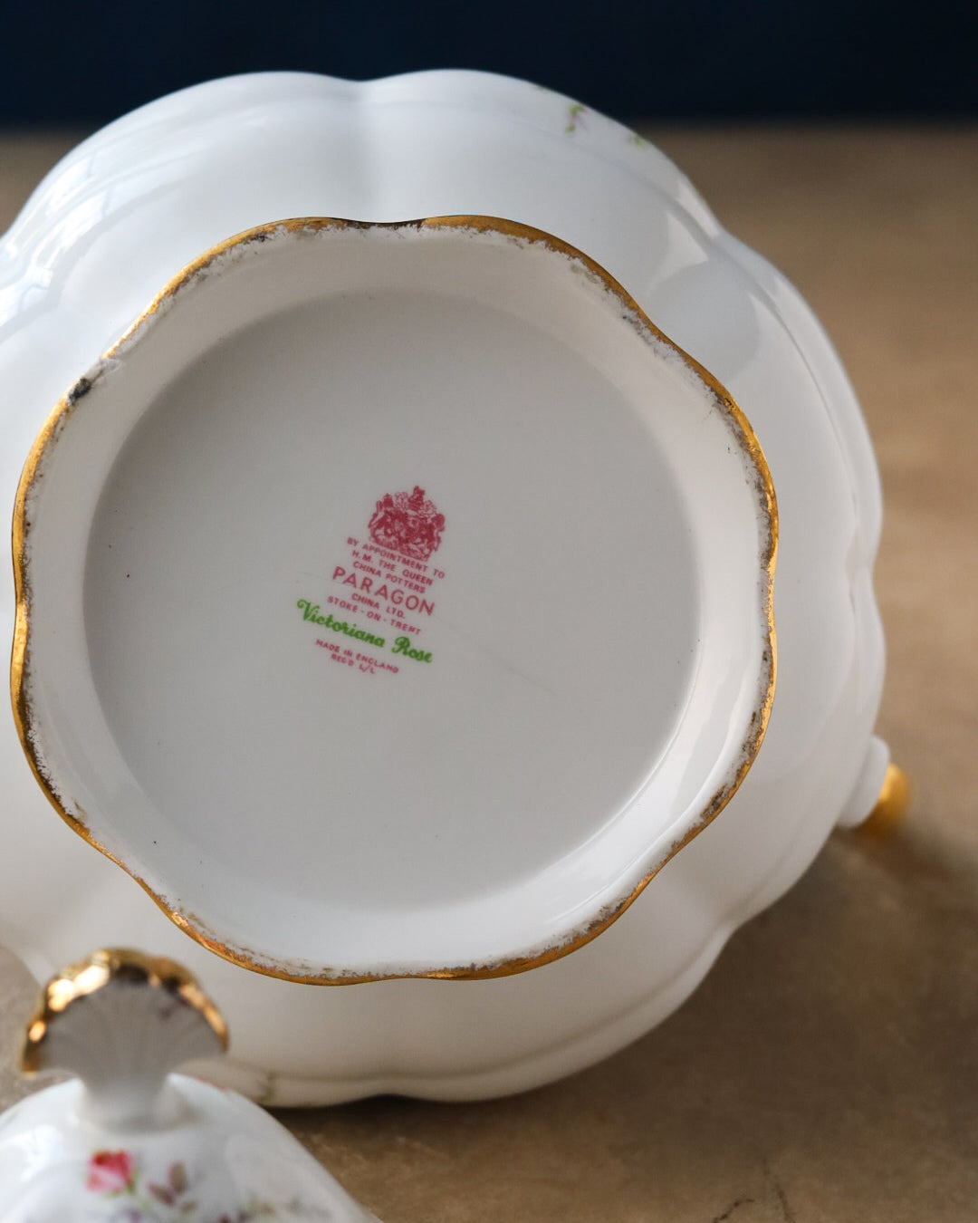 Teiera paragon con roselline decoro victoriana rose