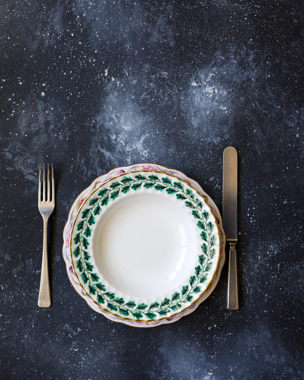 5 piatti fondi royal wordcester con foglie ripassati a mano