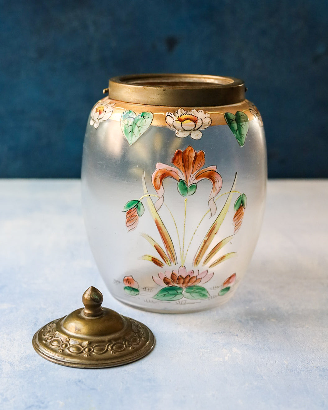 Vaso in vetro dipinto a mano con iris