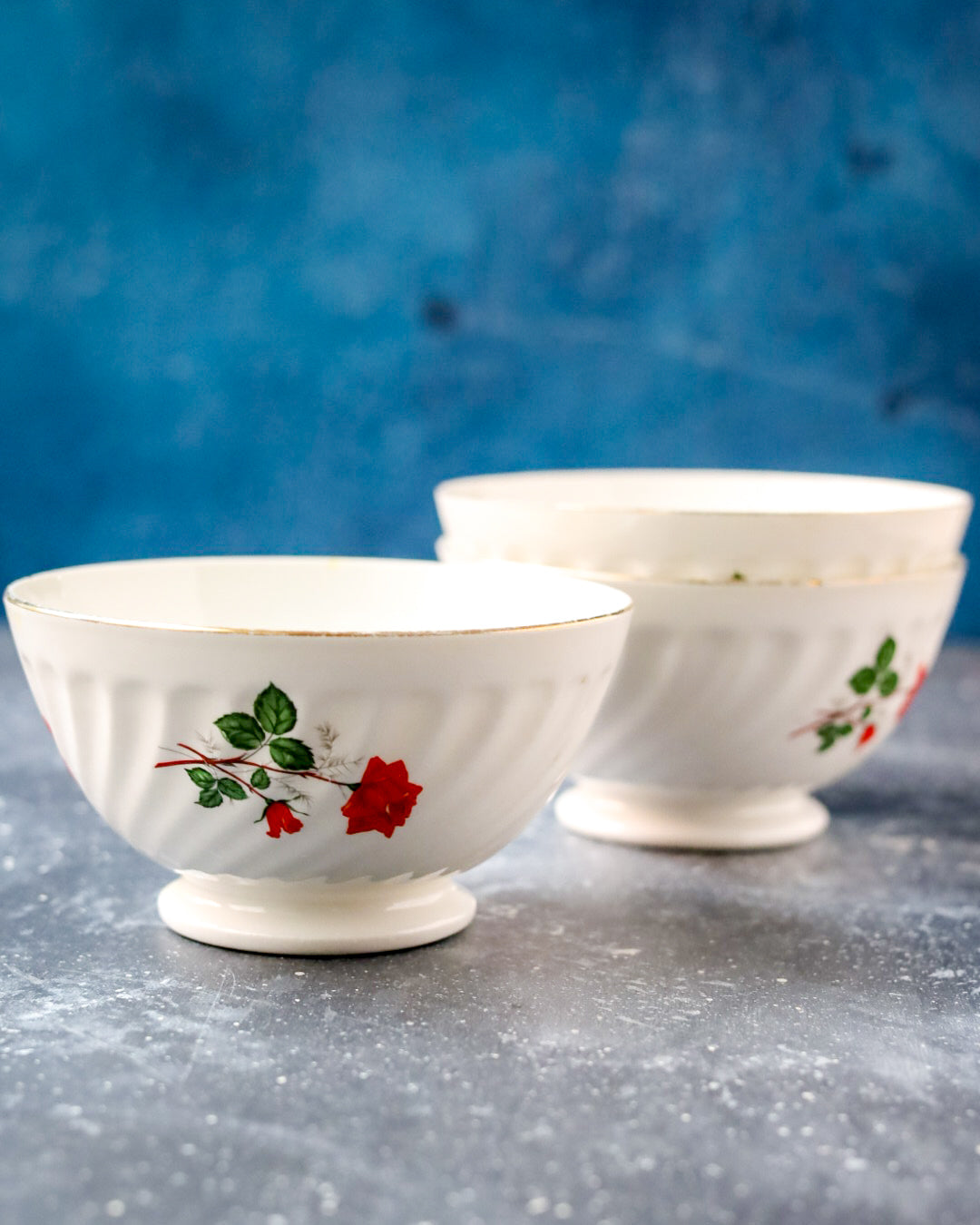 Set tre ciotole francesi con decoro rosa rossa