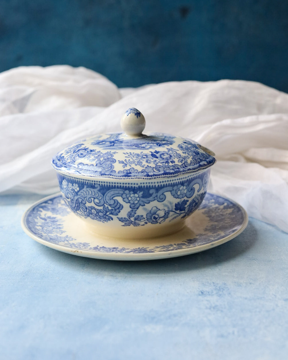Salsiera tonda spode con coperchio paesaggio transfer