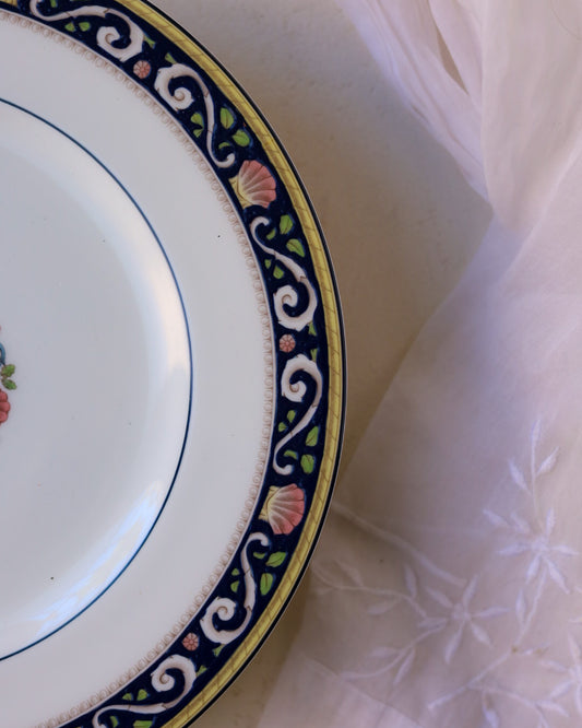 set di sei piatti piani wedgwood decoro runnimede