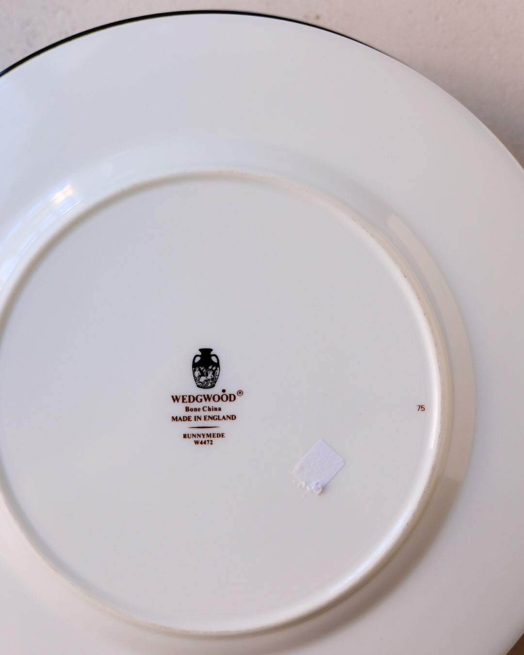 set di sei piatti piani wedgwood decoro runnimede
