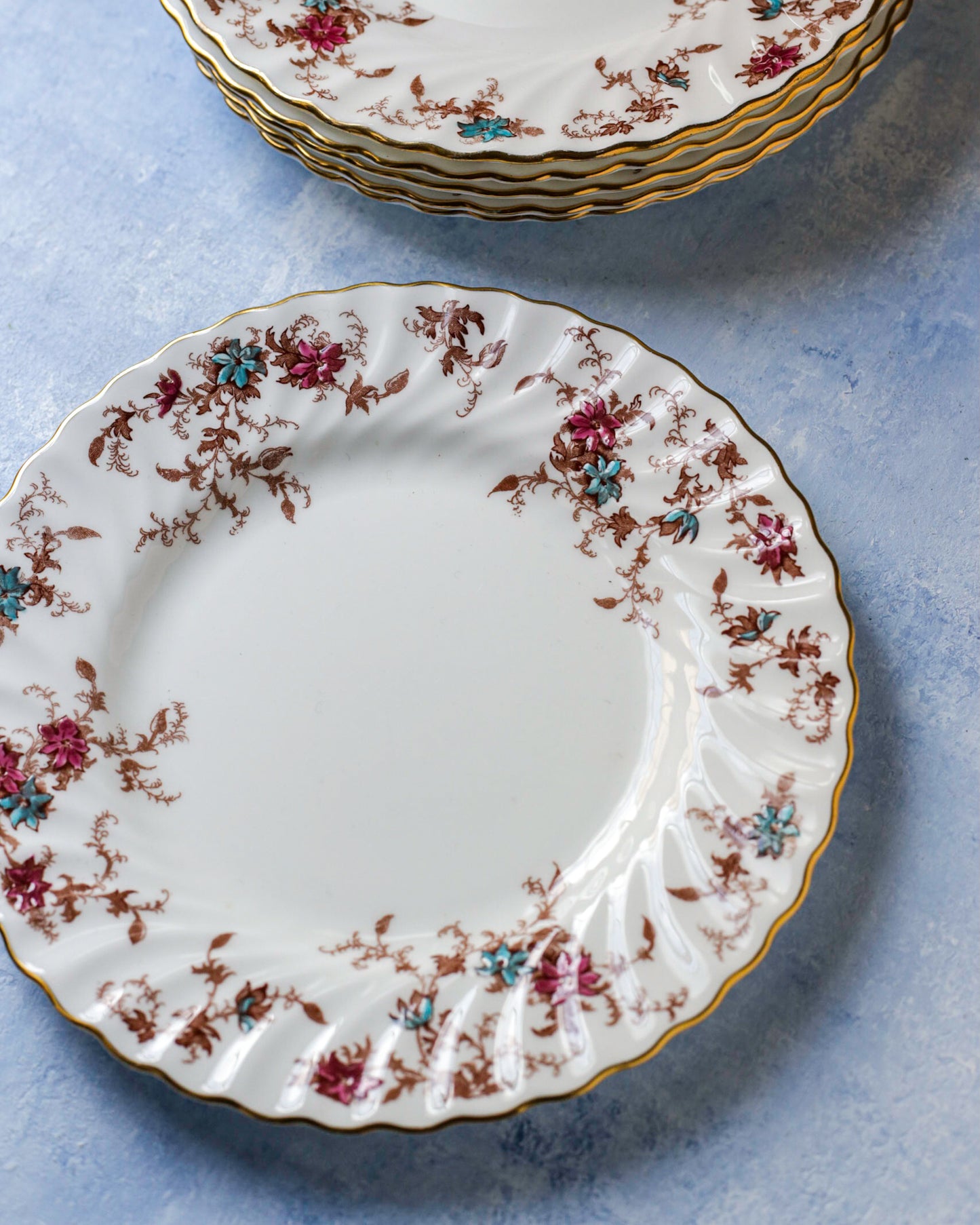 Set da sei piatti da dolce Minton fiorellini con rametti marroni