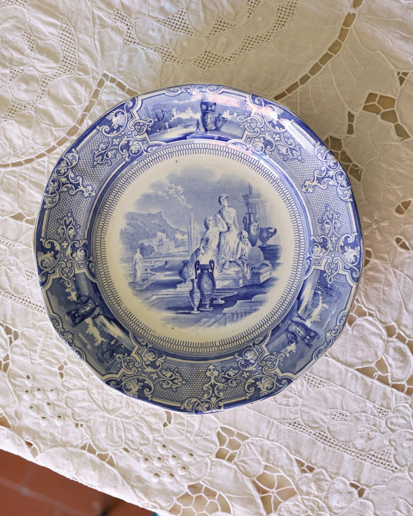 set di Quattro di Piatti Staffordshire in Transferware – Pattern "Colonna", Thomas Goodfellow, Inghilterra, circa 1851-1852