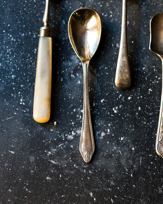 cucchiaini da marmellata e gelato
