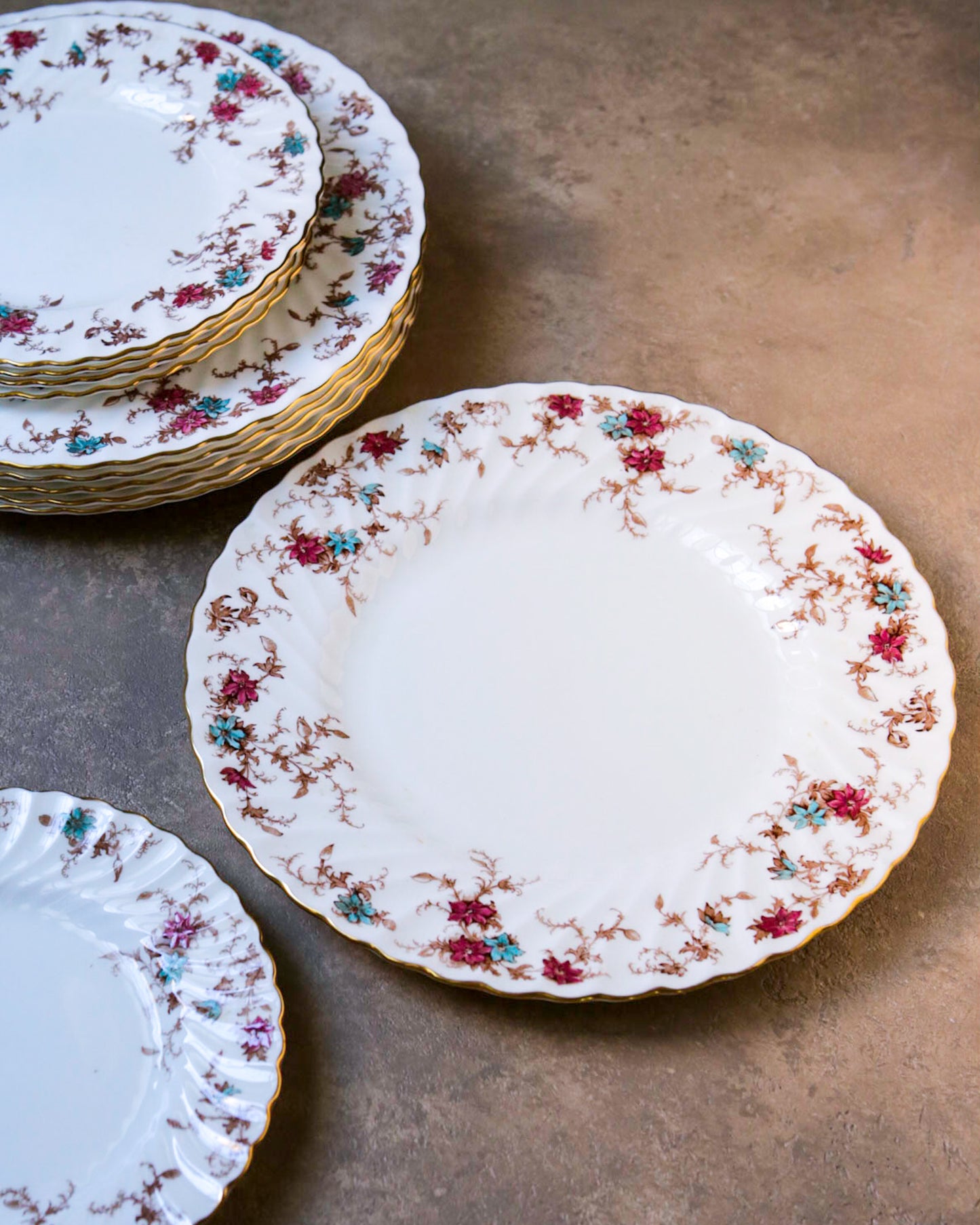 Set da 6 + 6 piatti Minton decoro ancestral