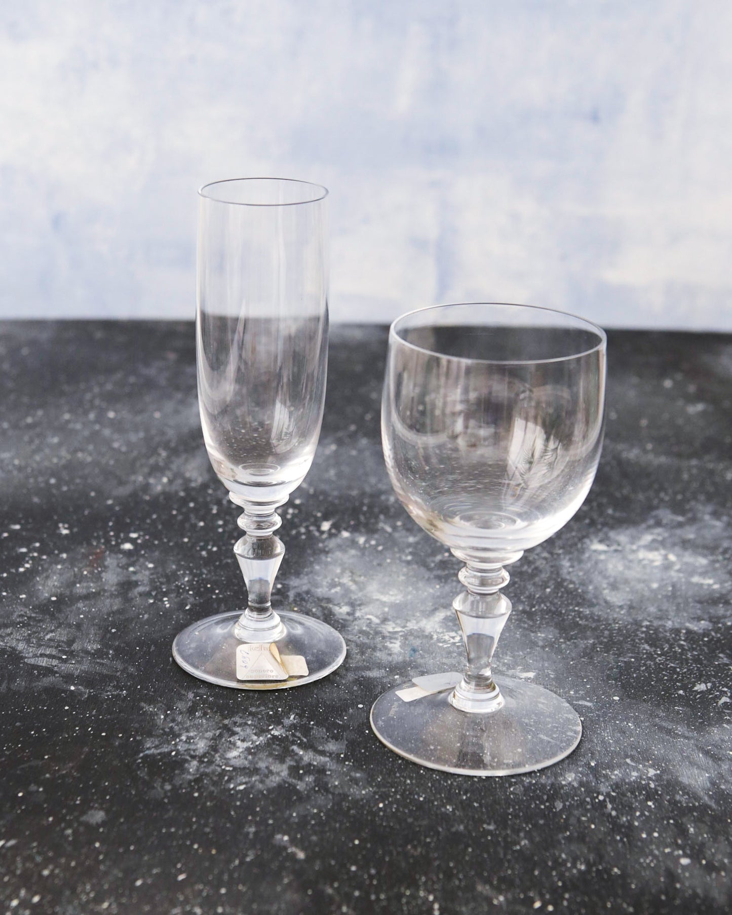 Servizio bicchieri in cristallo flutes e acqua