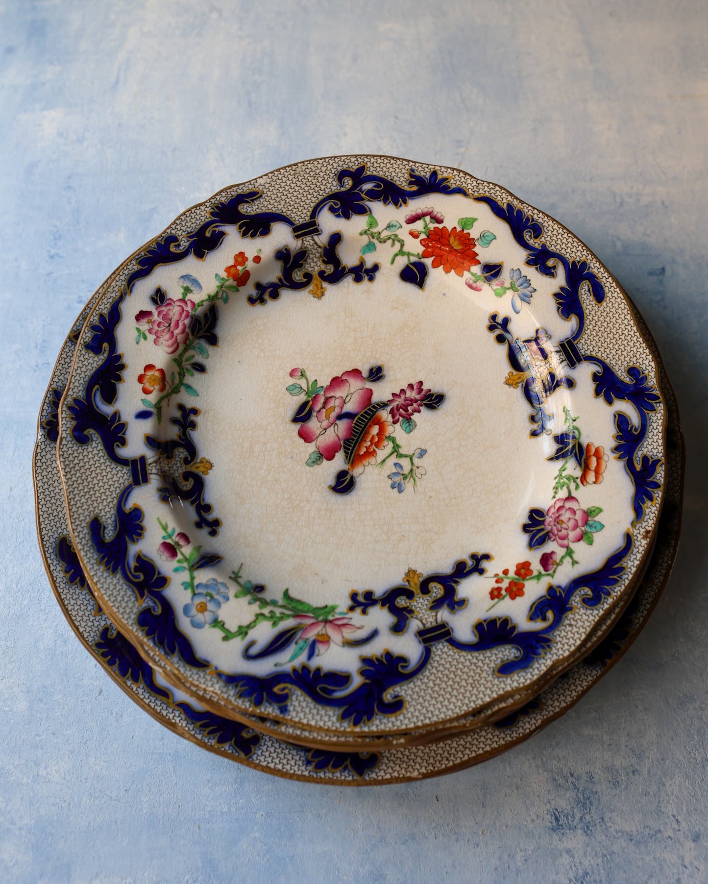 Set piatti ironstone bordo blu e fiori blu