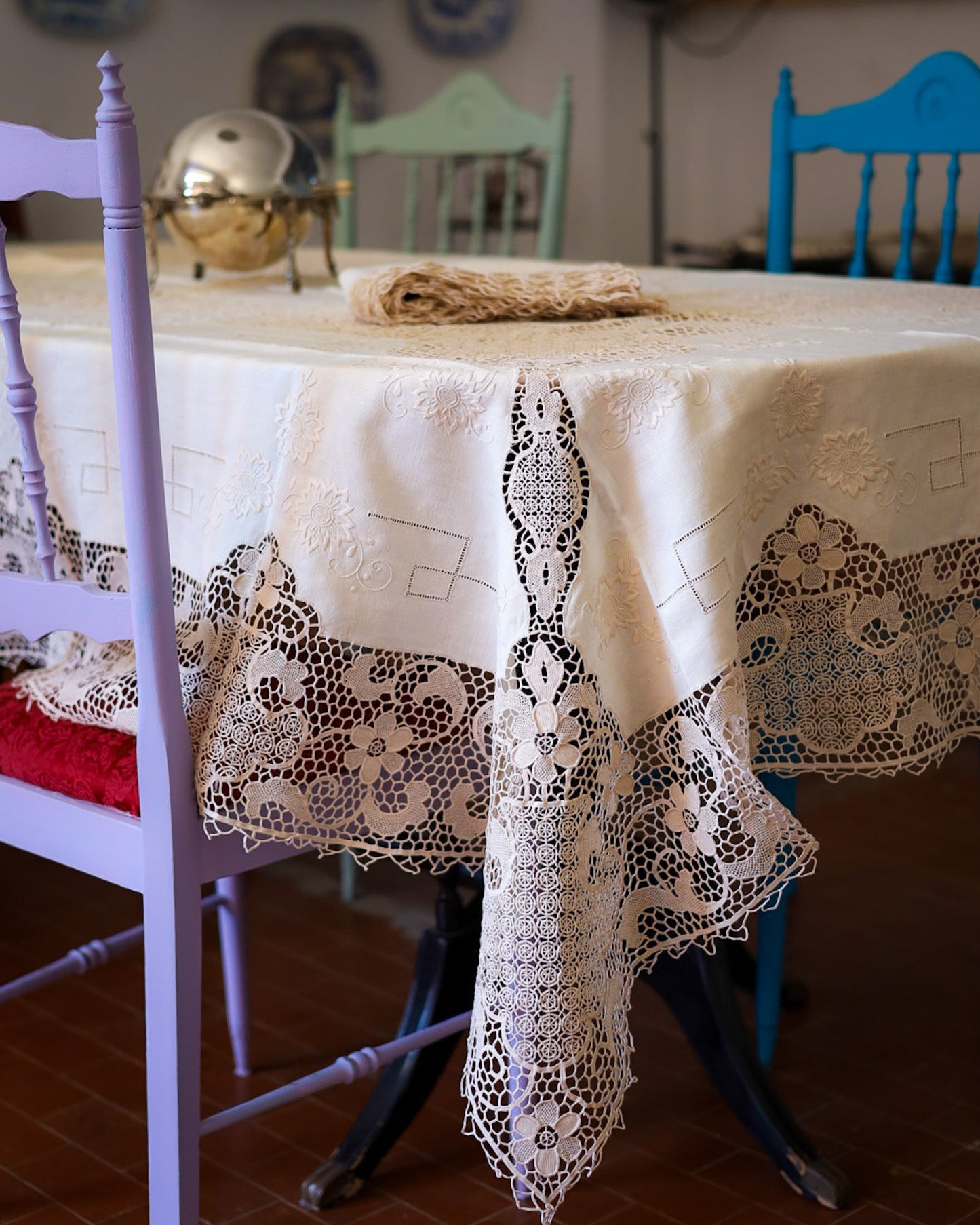 Tovaglia in pizzo di burano stile liberty avorio con 12 tovaglioli