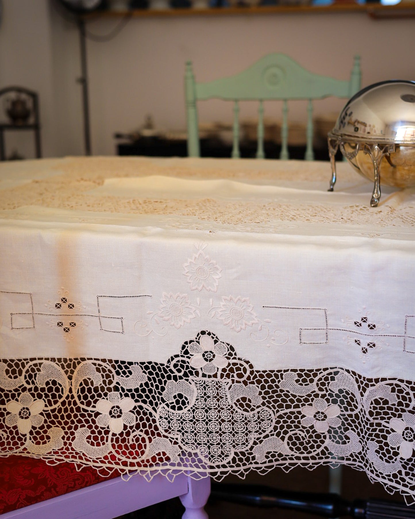 Tovaglia in pizzo di burano stile liberty avorio con 12 tovaglioli
