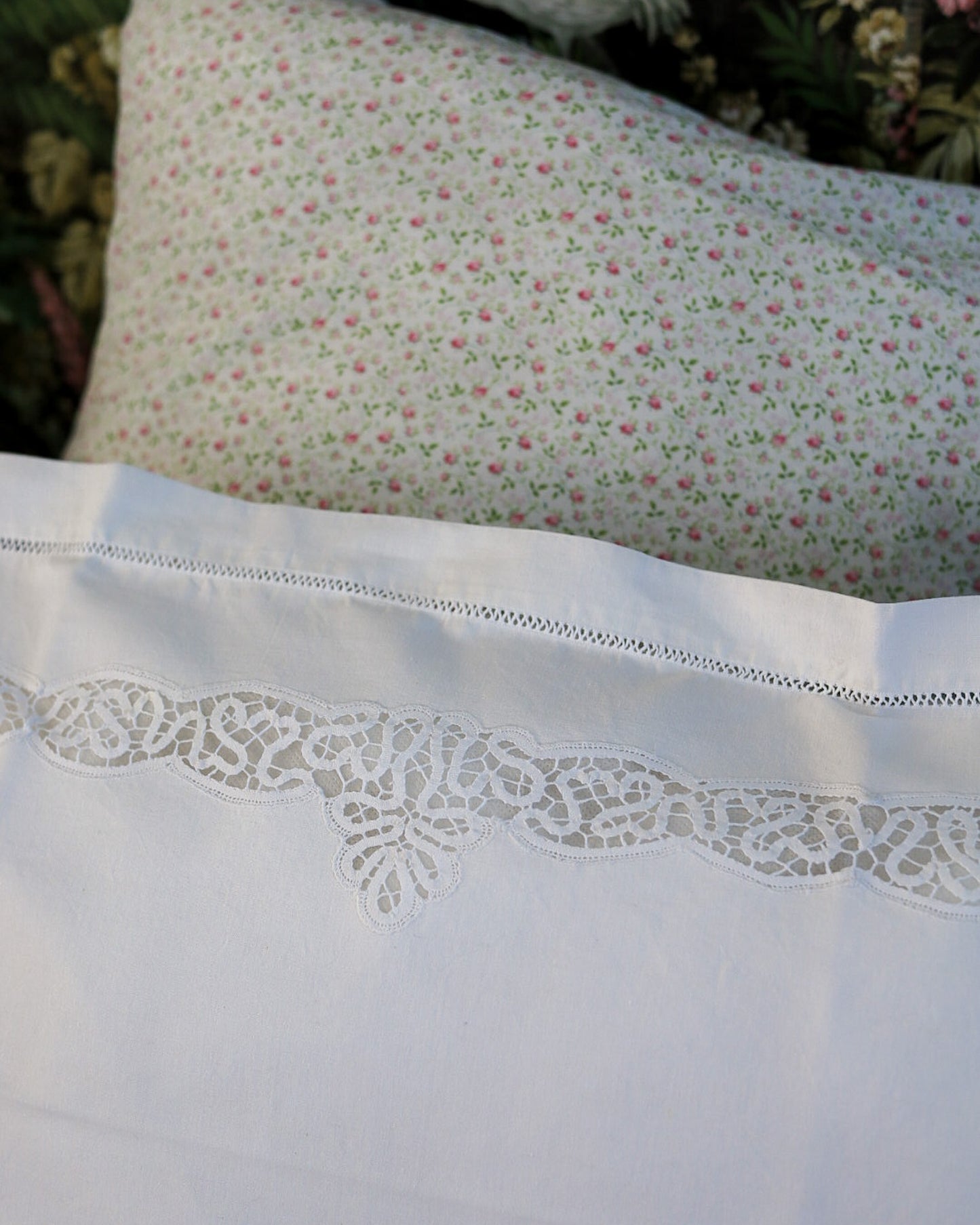 Lenzuolo matrimoniale in lino con pizzo a tombolo