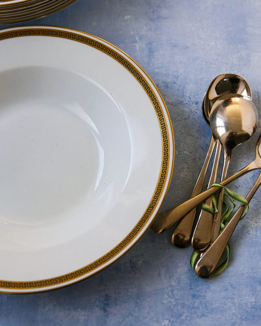 Set sei piatti cupi con bordo oro