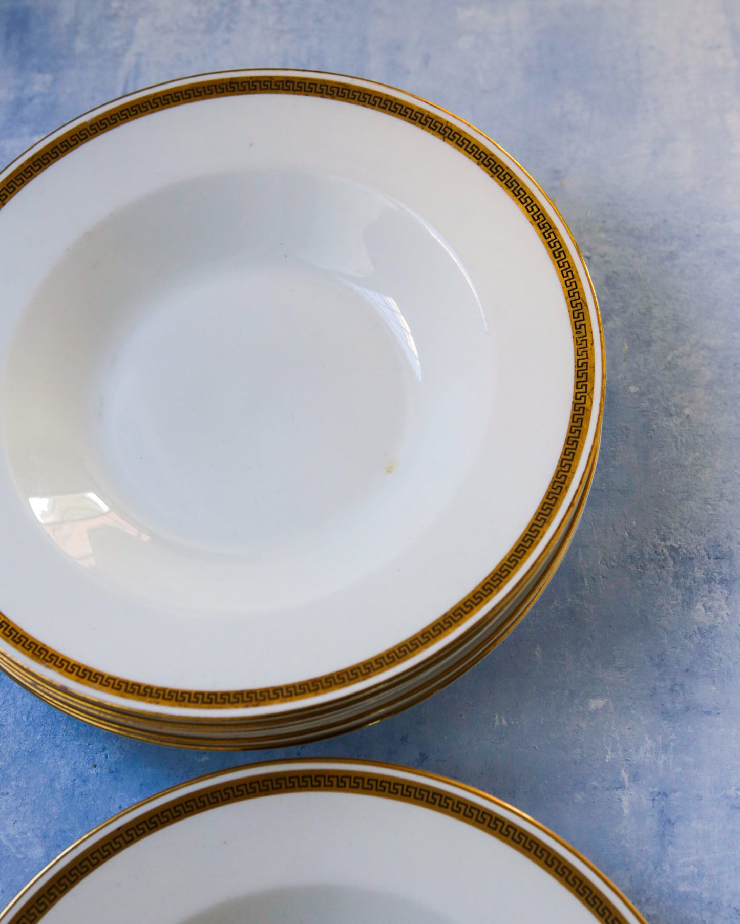 Set sei piatti cupi con bordo oro
