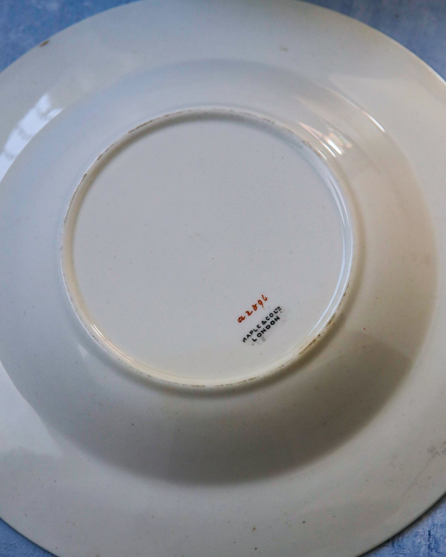 Set sei piatti cupi con bordo oro