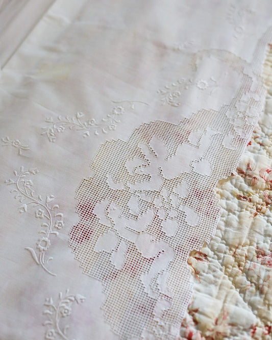 Lenzuolo matrimoniale in misto lino cotone con coppia di angeli sfilato siciliano