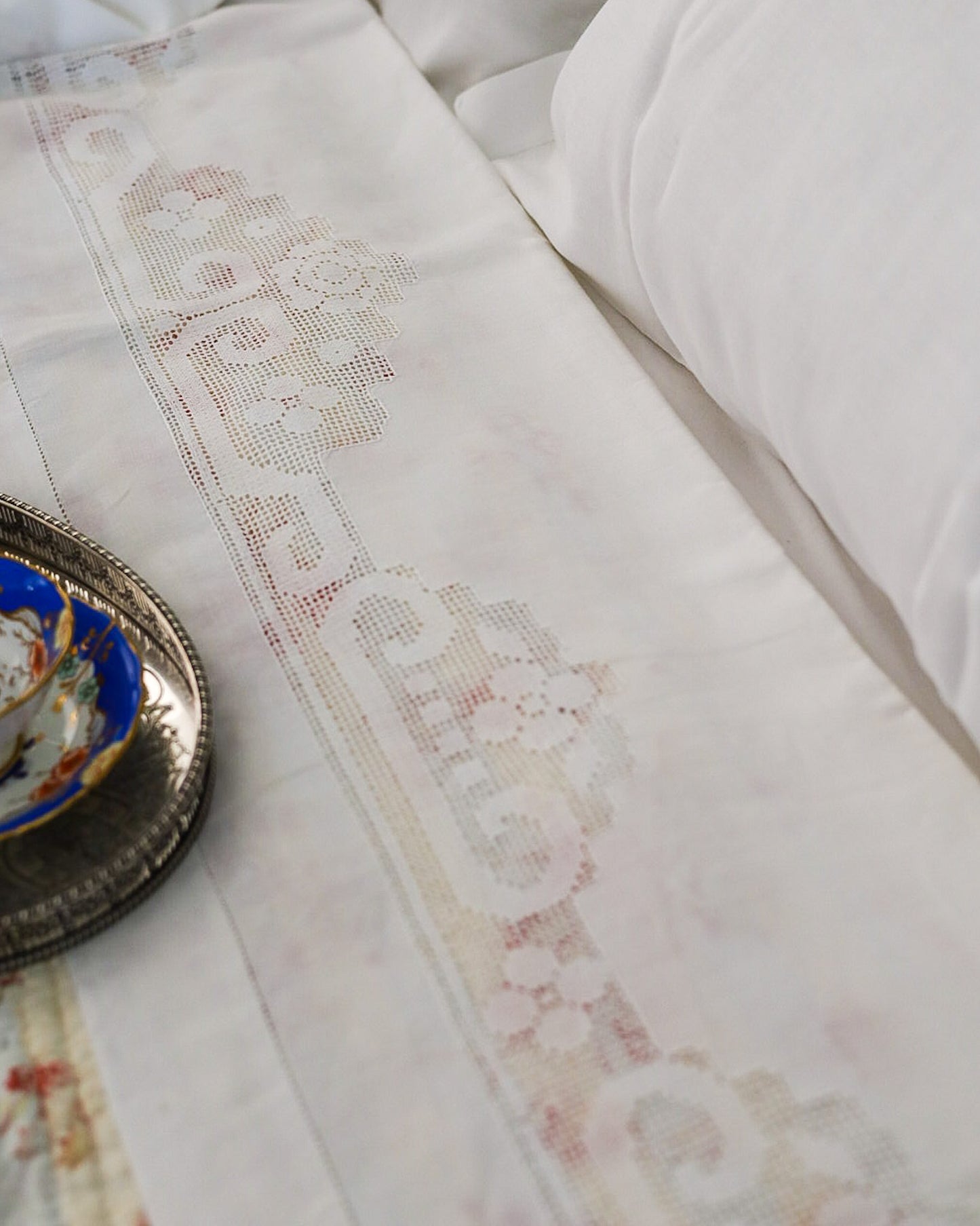 Lenzuolo matrimoniale in lino sfilato siciliano geometrico