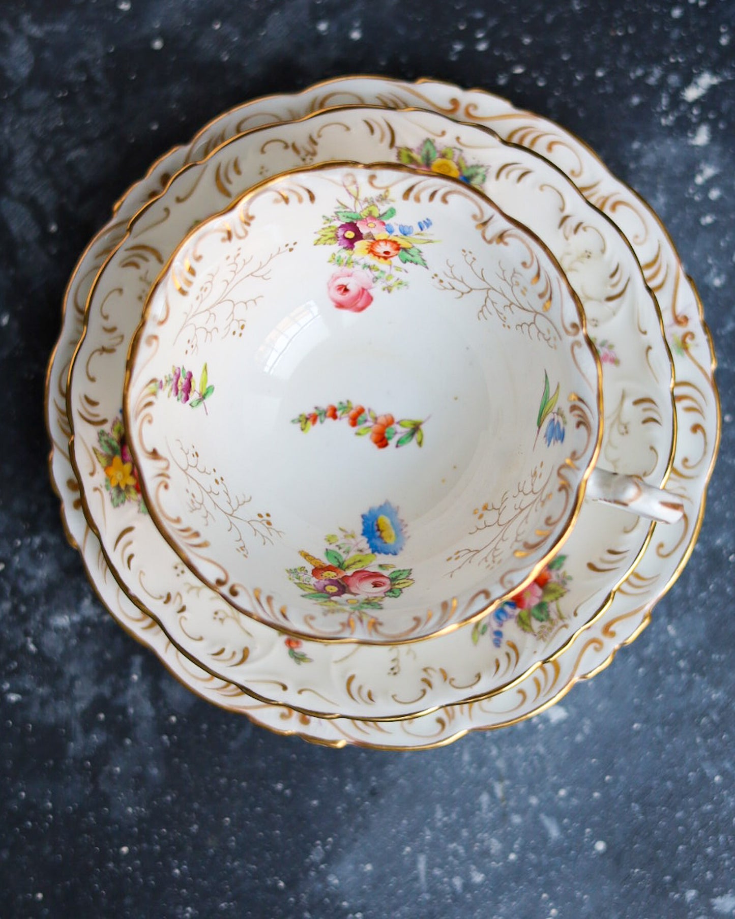 Trio da Tè Coalport - Decoro Floreale Rococò - Fine 1800