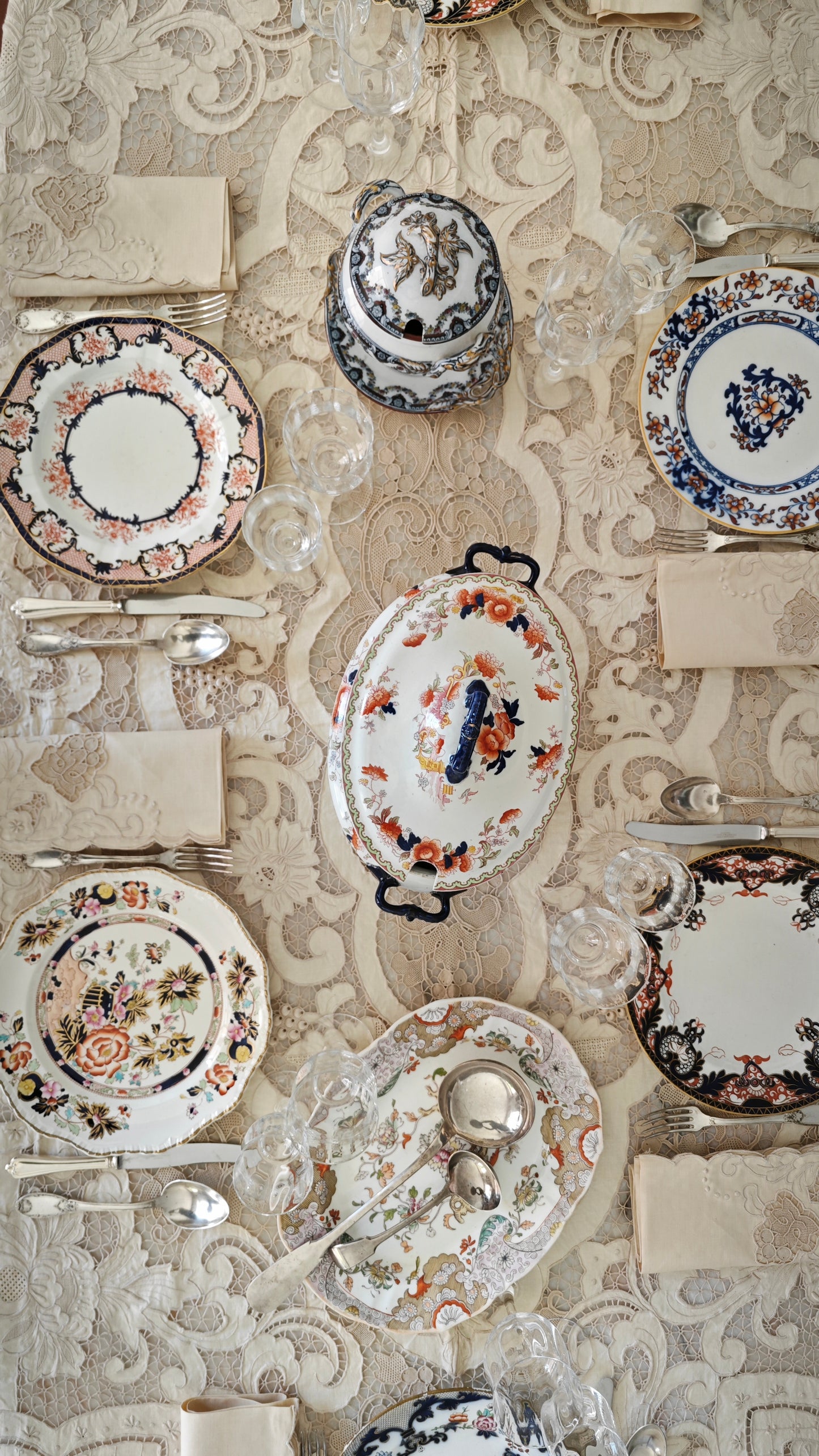 Tovaglia intaglio e burano