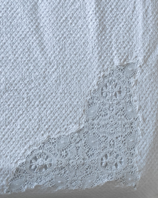 Copriletto in cotone con inserti pizzo