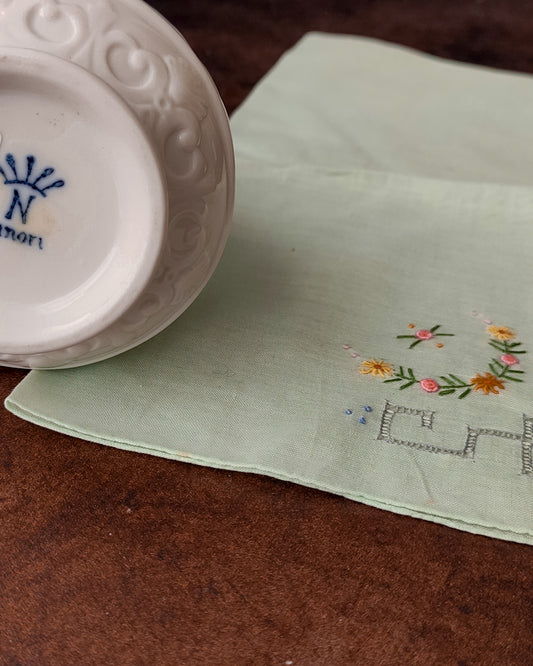 Bottiglietta Ginori porcellana bianca