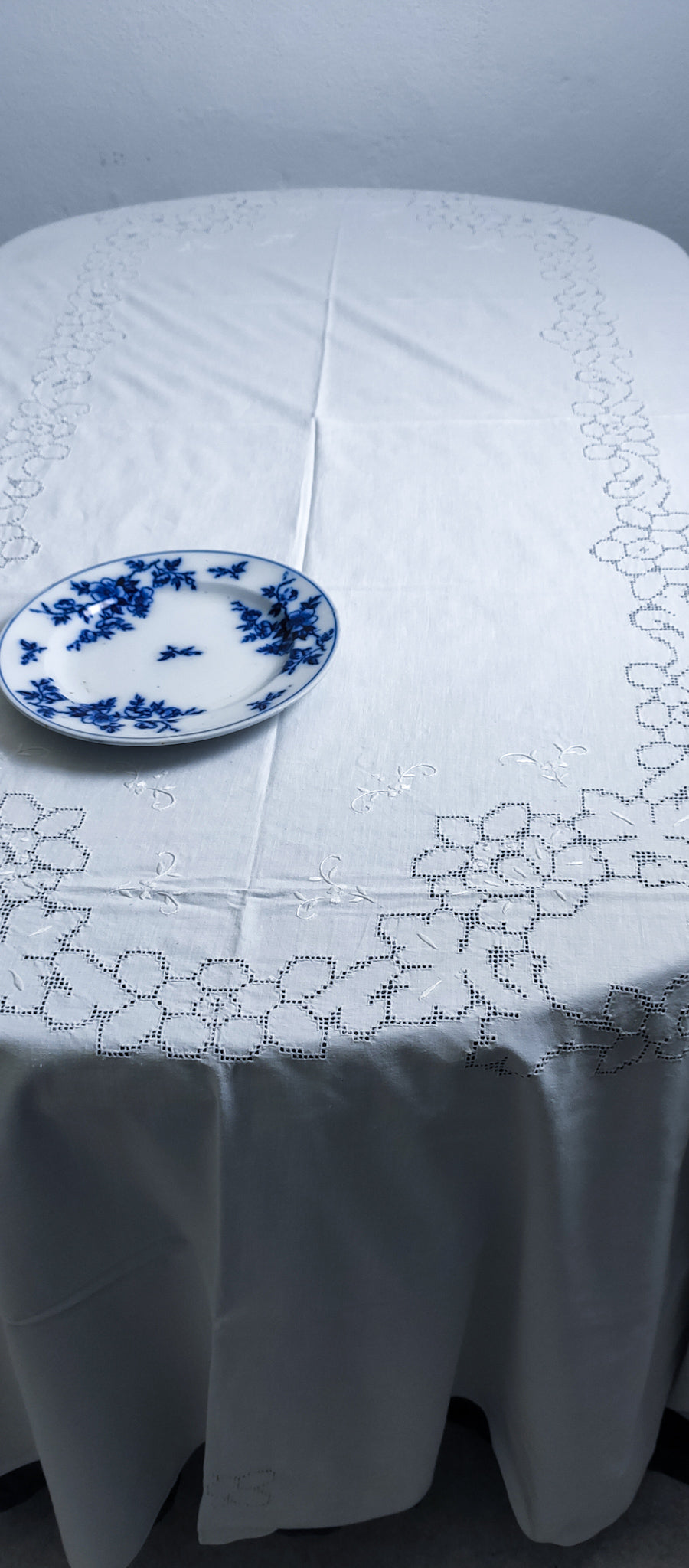 Tovaglia in lino bianco rettangolare e sfilato siciliano