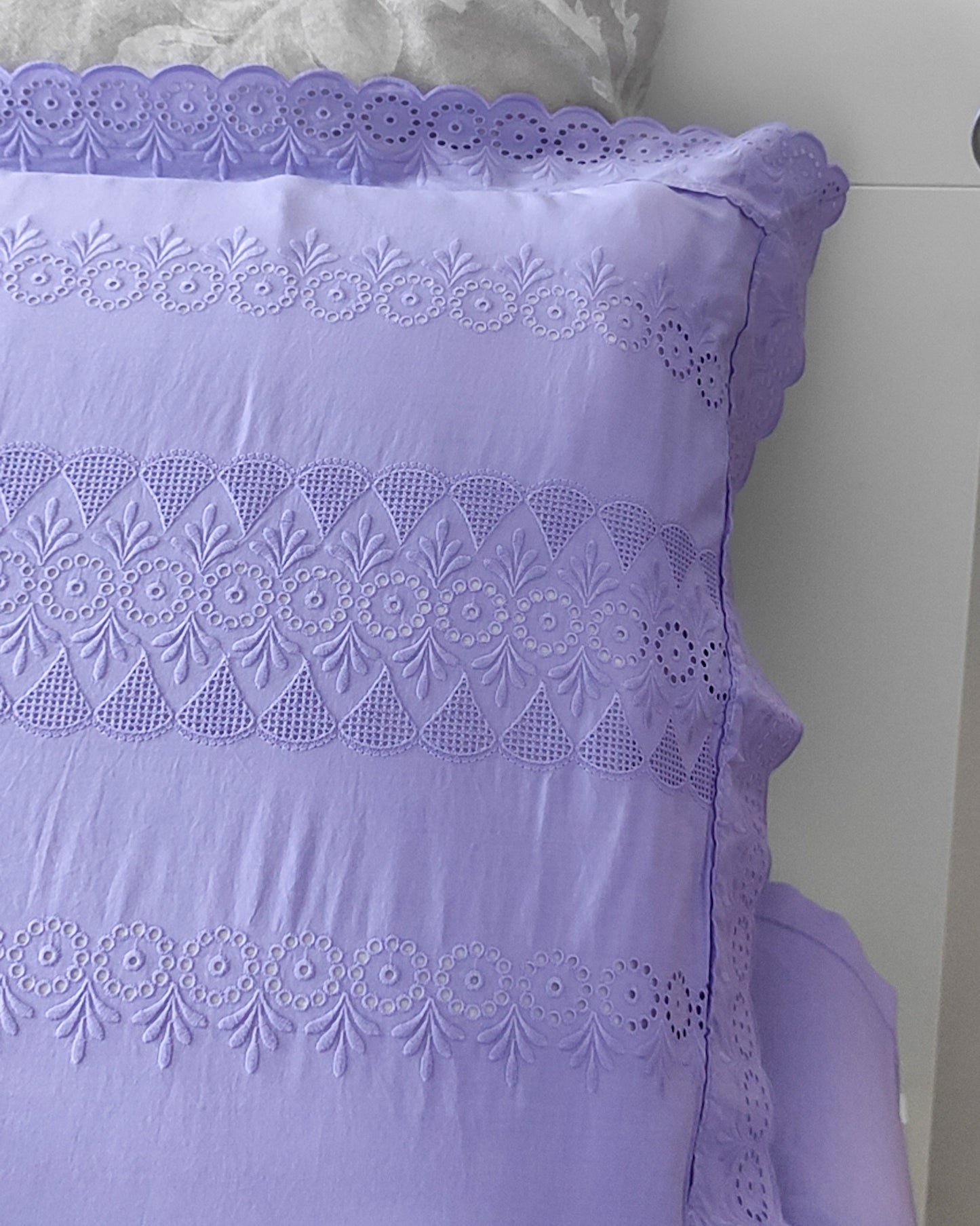 Lenzuolo singolo cotone pizzo san gallo ricamo liberty colore glicine