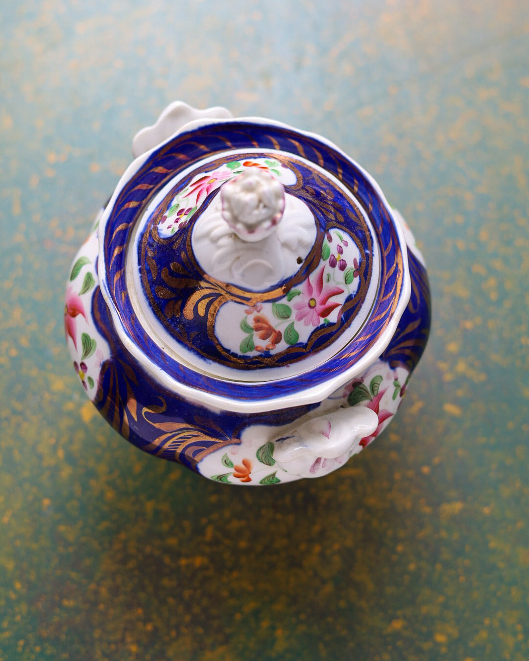 Sucrier in Porcellana Gaudy Welsh con Decorazione Floreale Policroma Dipinta a Mano – Primo Ottocento