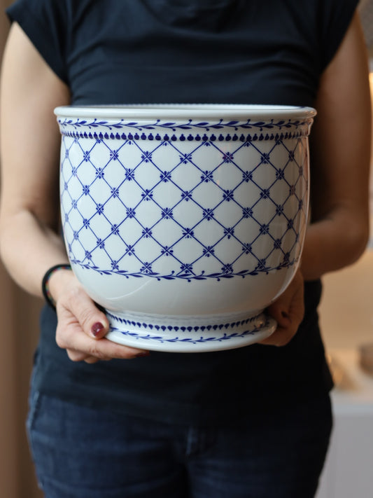 Portavaso in ceramica artistica bianco e blu mangani firenze