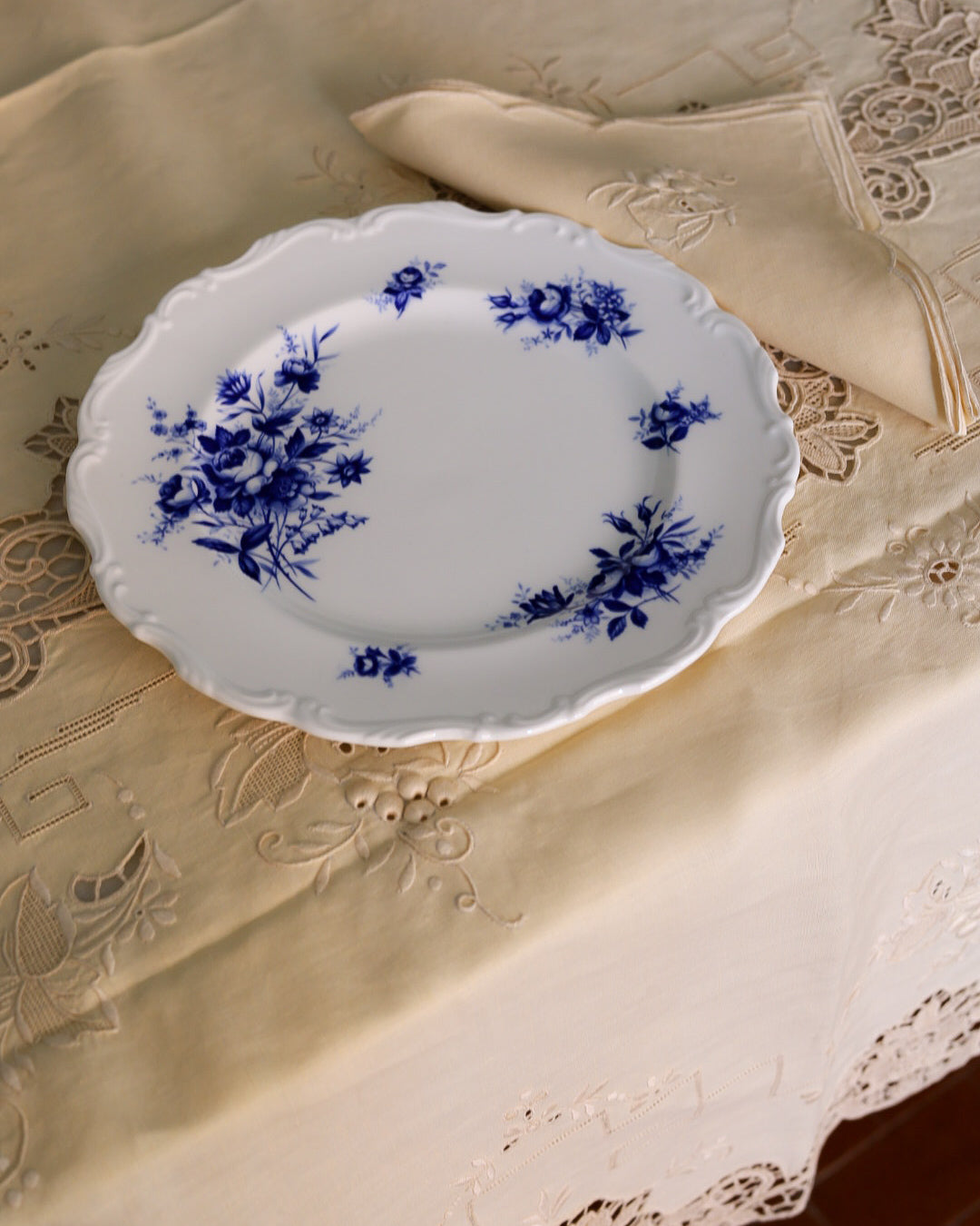 Servizio di piatti in bone china Royal Albert, modello Connoisseur, 24 pezzi, anni ‘60