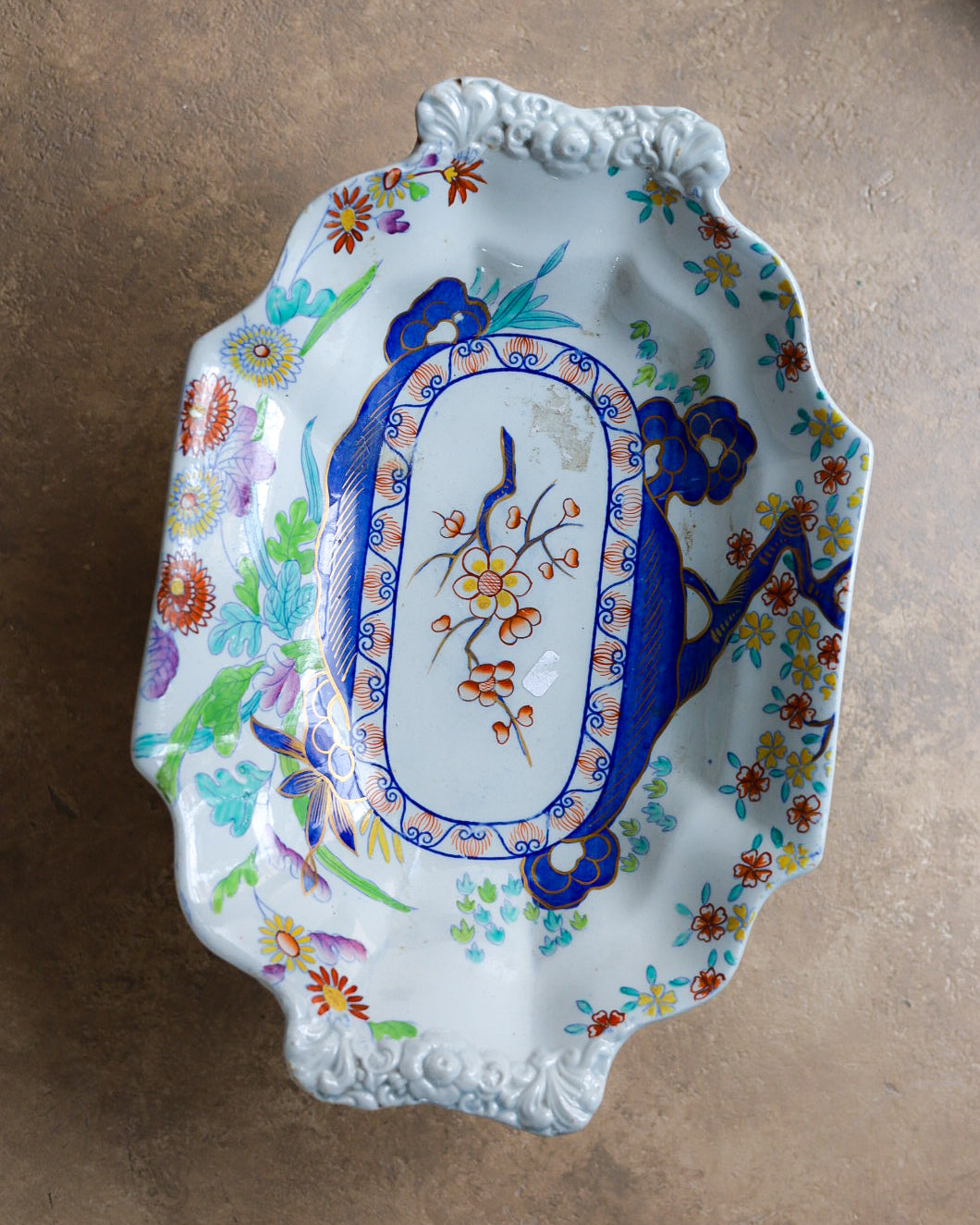 Alzata in ironstone Copeland & Garrett Spode, decoro a transfer con colori dipinti a mano, Inghilterra, 1833-1846