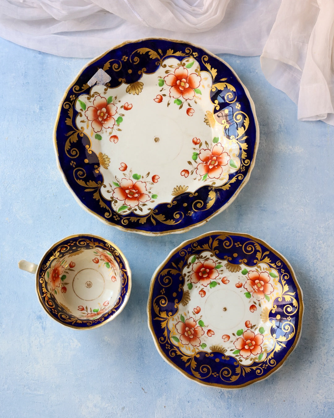 Trio tazza da tè 800 con fiori rossi