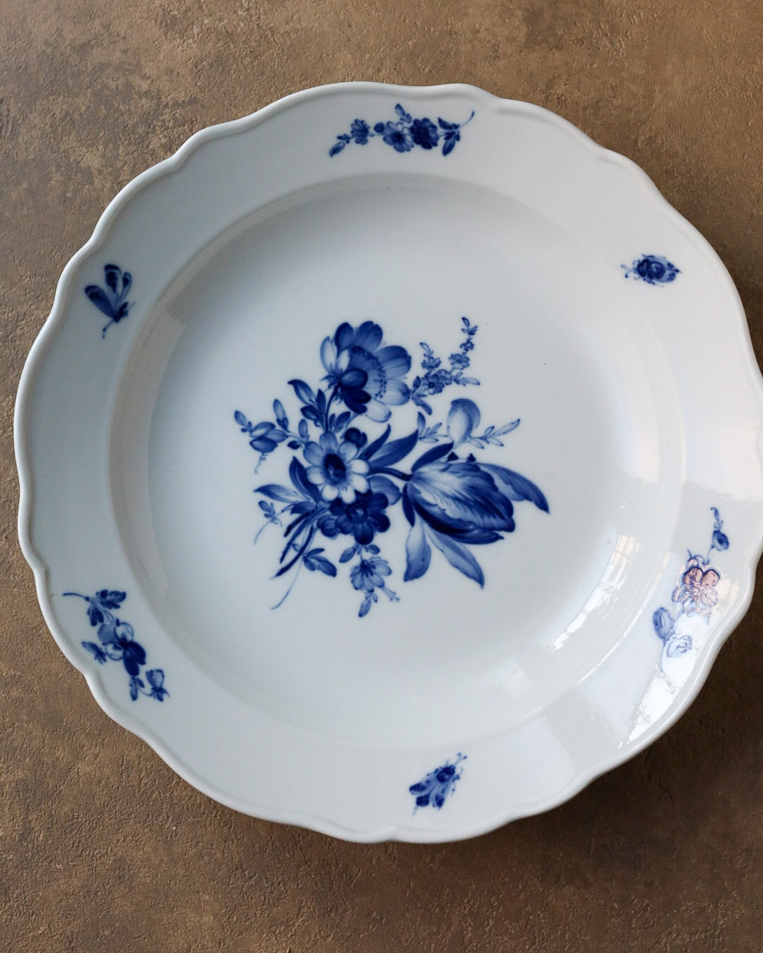 Piatto da portata Meissen con fiore blu