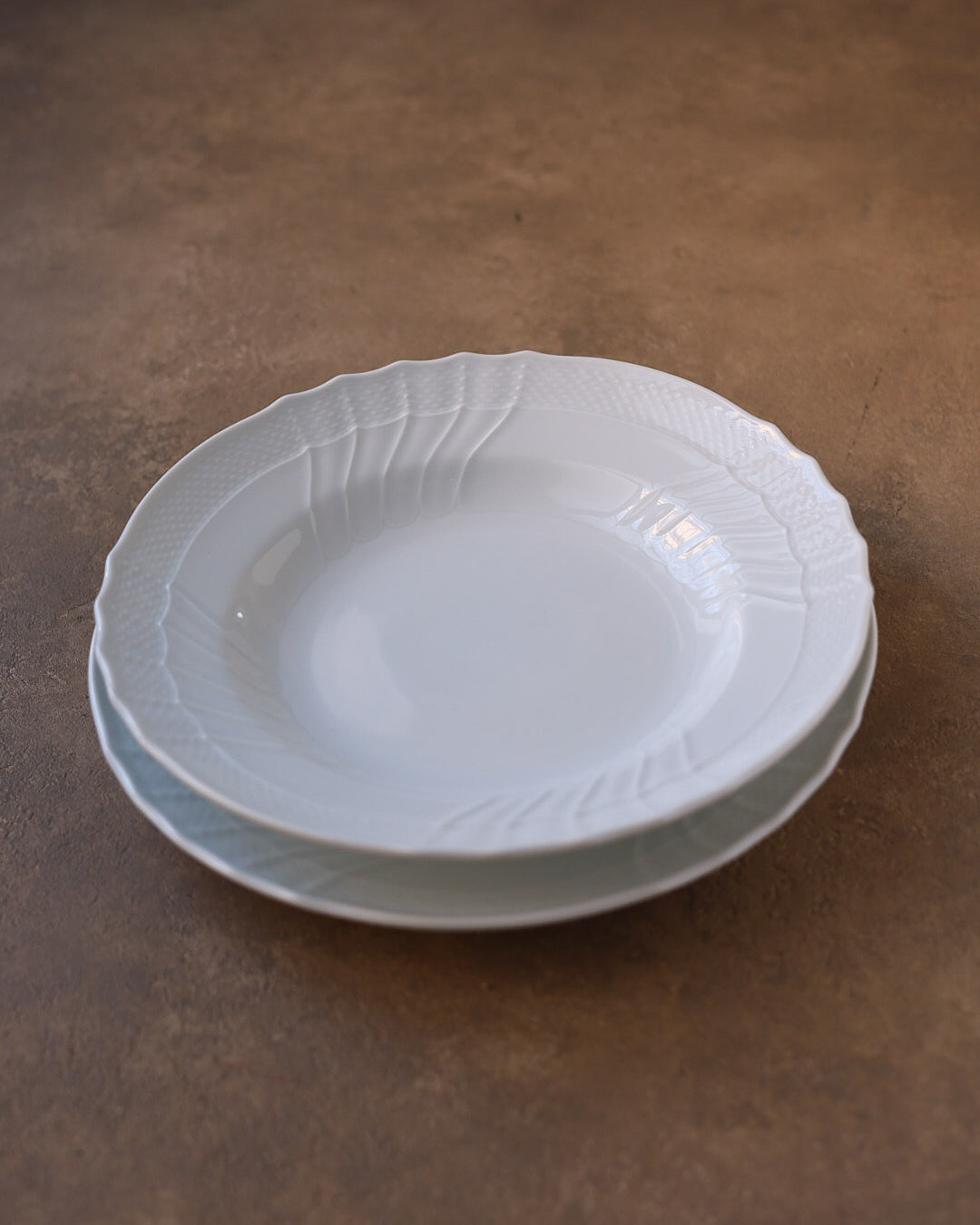 Servizio da tavola per quattro in porcellana Richard Ginori, forma Vecchio Ginori, 13 pezzi, Italia, anni ‘80