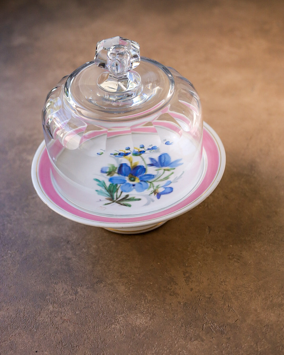 Cloche in vetro molato, Francia, primi '900 – Ø 16,5 cm