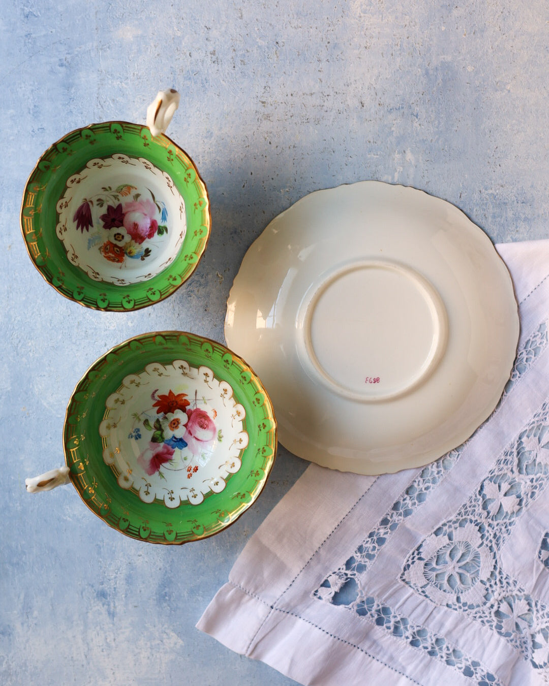 Trio da tè e cioccolata porcellana inglese con bouquet