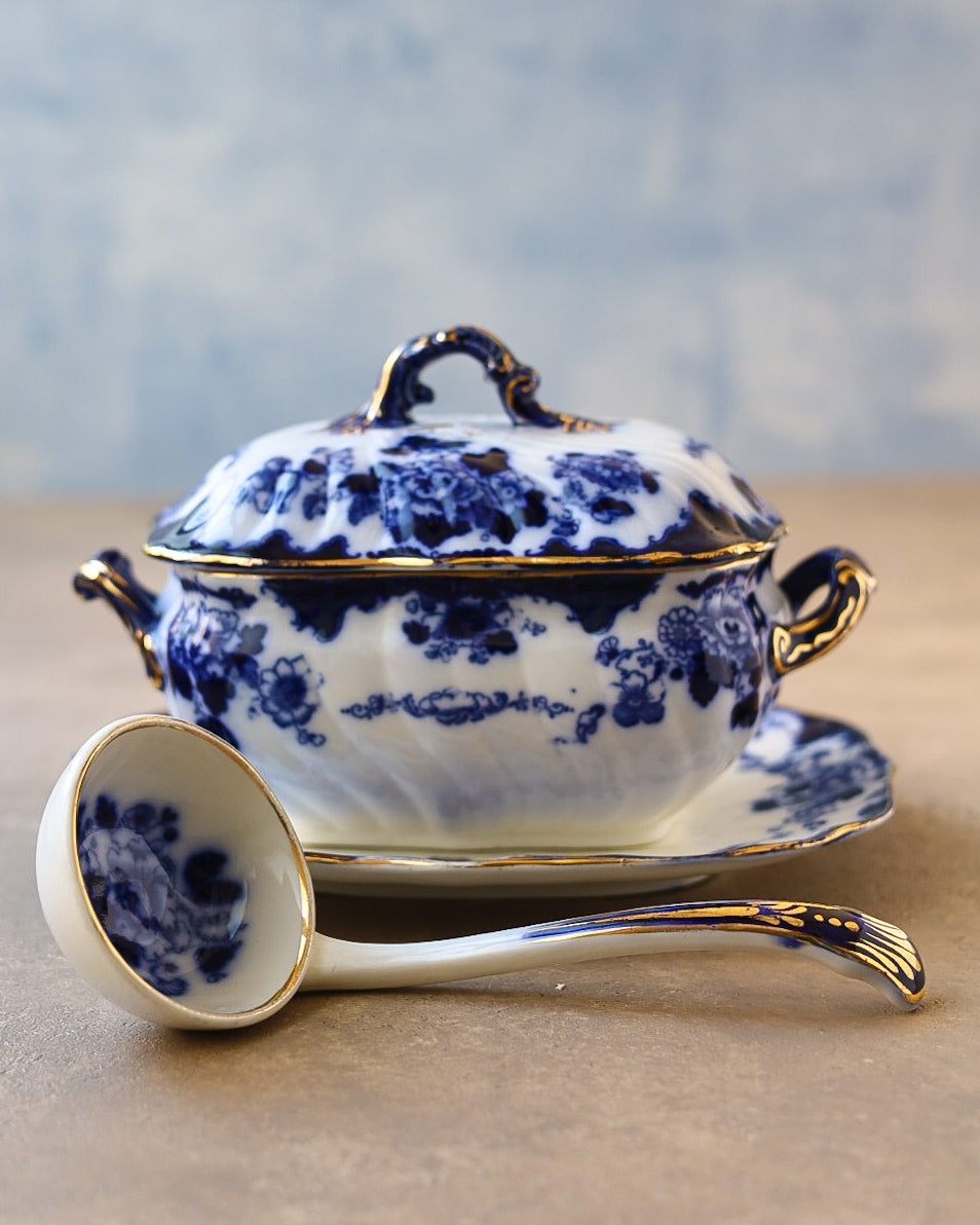 Servizio da Tavola in Porcellana Flow Blue, Marchio Gresham B&S — Inghilterra, Epoca Vittoriana