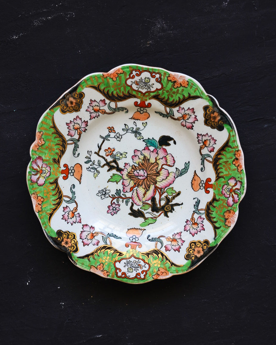 Piatti Piani piccoli Stone China Inglesi a Decoro Policromo, Inghilterra Pieno Ottocento