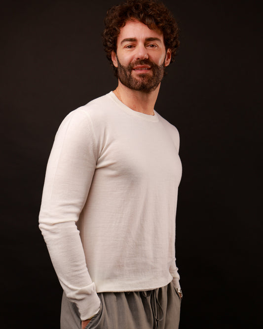 Maglia uomo finezza 18 girocollo rasata con riga a rovescio sul fondo