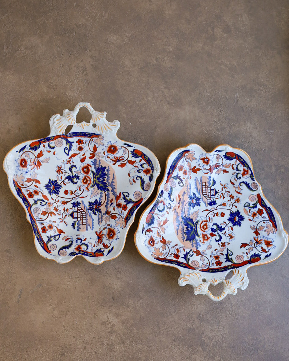 Coppia di Vassoietti Ironstone Inglese Decoro Imari, Attribuiti a Mason's — Inghilterra Metà/Fine Ottocento
