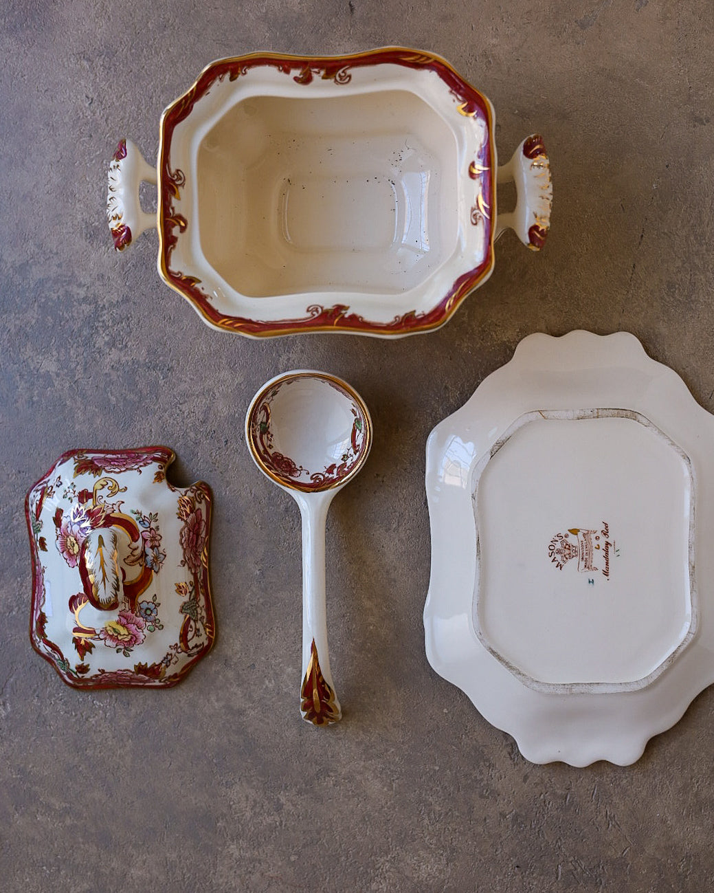Salsiere Mason's Ironstone con Vassoio e Mestolo, Pattern "Mandarin Red" e "Mandalay" — Inghilterra Anni '20-'30