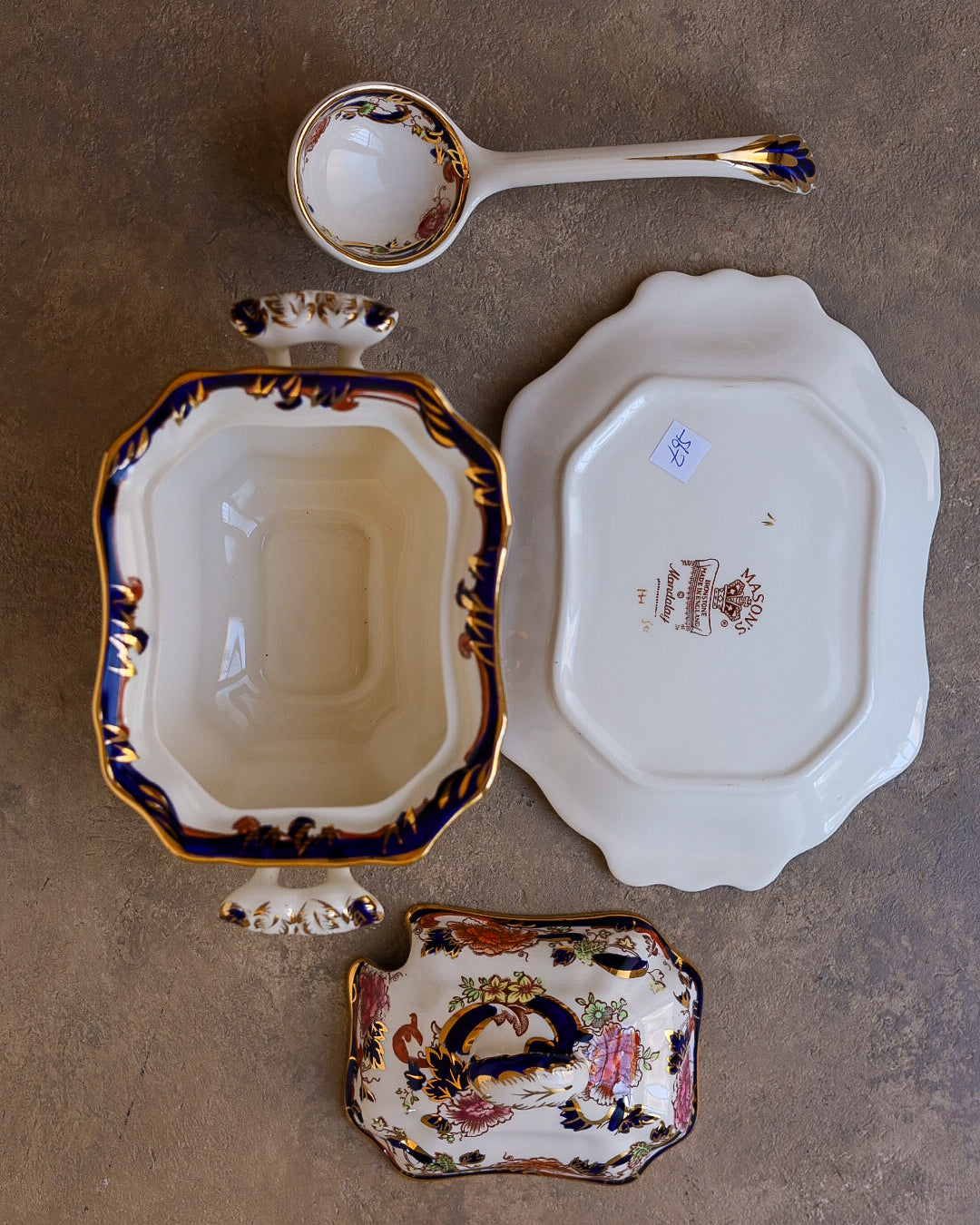 Salsiere Mason's Ironstone con Vassoio e Mestolo, Pattern "Mandarin Red" e "Mandalay" — Inghilterra Anni '20-'30