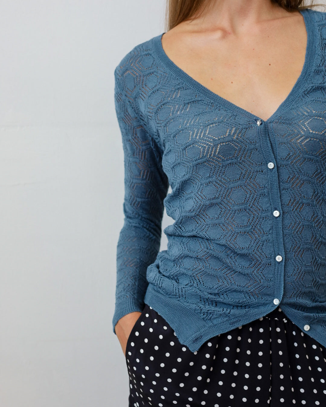 TUYOU 23.23 — Cardigan in Pizzo di Lana ExtraFine Merino — Zegna Baruffa, Maglificio Veneto, Made in Italy