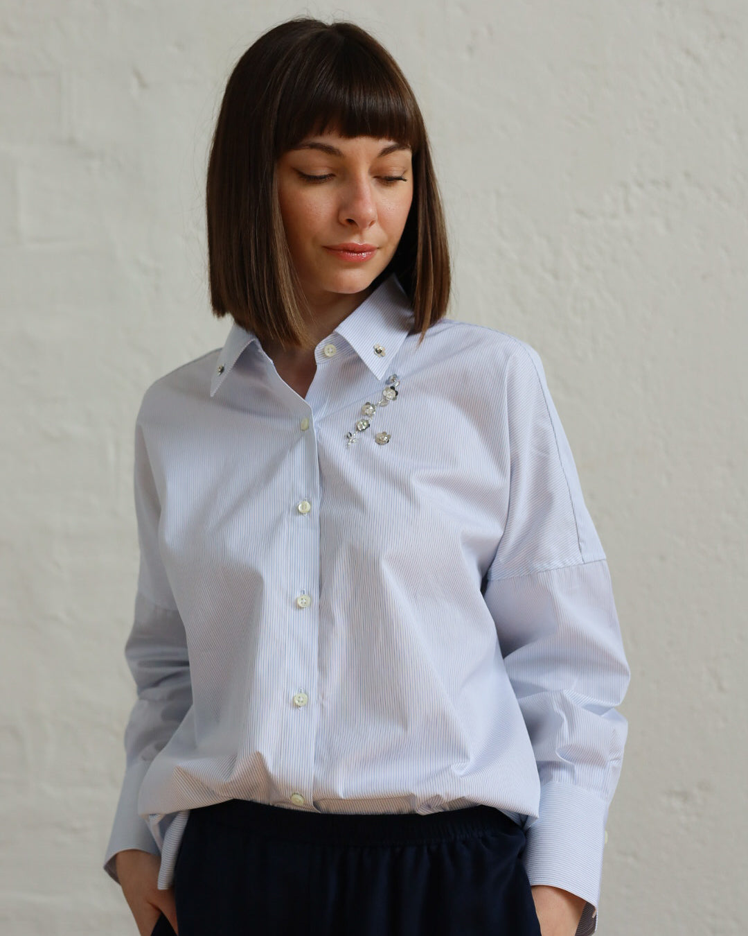 Camicia Donna in Popeline di Cotone Stampato — EdizionCamicia in cotone a righe — Ricamo a mano, Manifattura Artigianale Made in Italye Limitata (Copia)