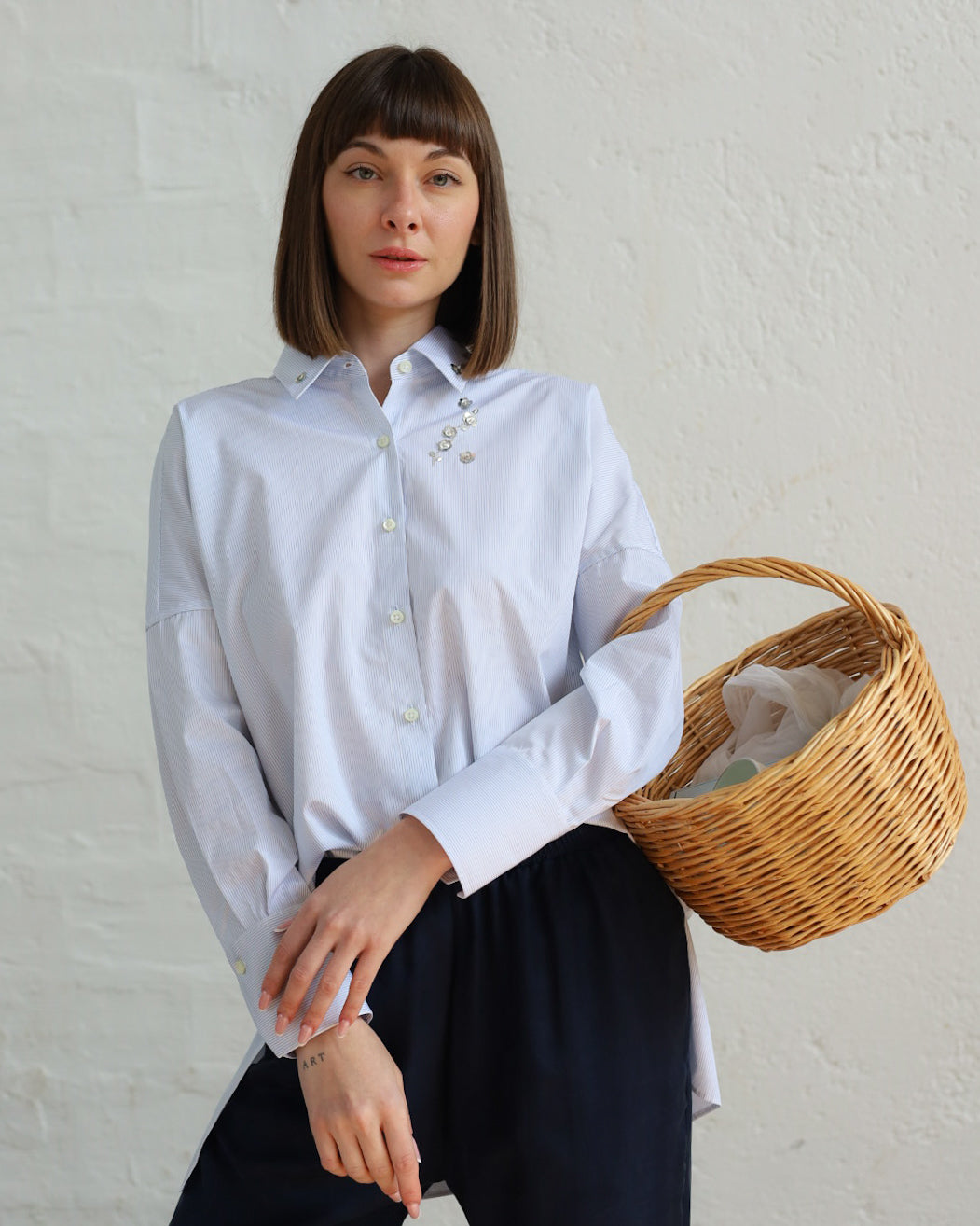 Camicia Donna in Popeline di Cotone Stampato — EdizionCamicia in cotone a righe — Ricamo a mano, Manifattura Artigianale Made in Italye Limitata (Copia)
